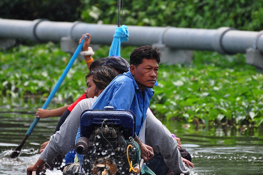 เจอเจ๊ยอนั่งในเรือไต๋ถึงกับหน้าถอดสีเลยเหรอนั่น :laughing: :laughing: :laughing: