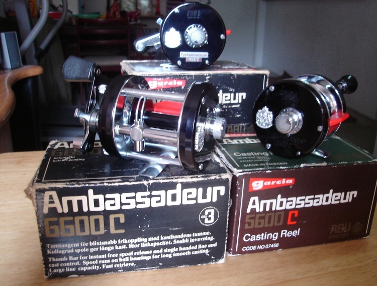 Ambassadeur Red Thumbar ประกอบด้วย 4600C,5600Cและ 6600C
 5600Cและ6600C ผลิตก่อนในปี 1976  4600C ผลิ