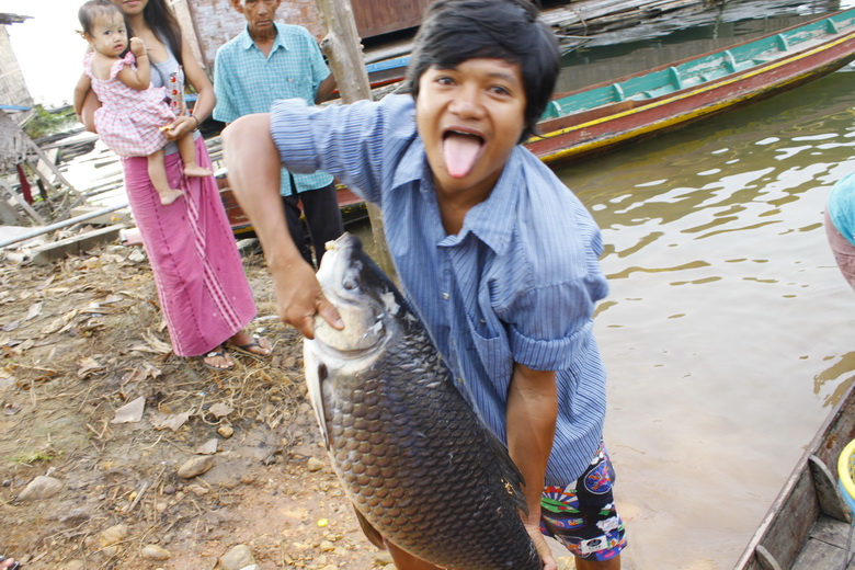  :smile: :smile: :smile: :smile: :smile: :smile: :smile:
         ตัวนี้ซื้อมาจากชาวบ้านนะครับ  อย่