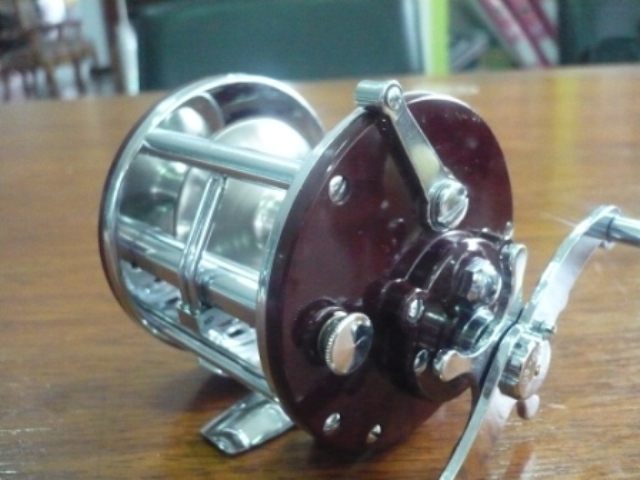 PENN INTERNATIONAL & PENN REELS & OTHER REEL &VINTAGE REEL