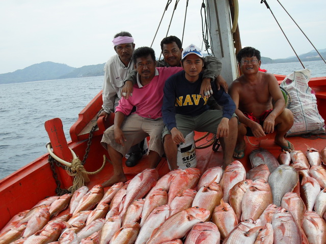 ขอบคุณทุกท่านที่ติดตามและขอบคุณผู้สนับสนุนทุกท่าน ยังมีรูปจากกล้องของน้าโต้งมาเพิ่มเติมอีกครับ