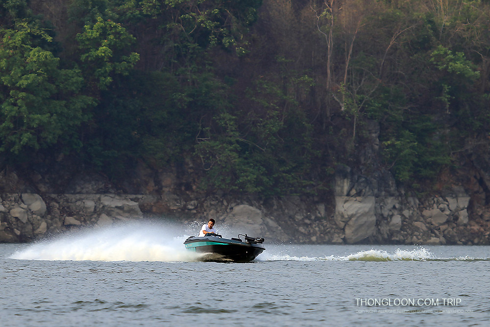 โตไวๆน่ะ BASS Boats
 :cheer: :cheer: :cheer: :cheer: