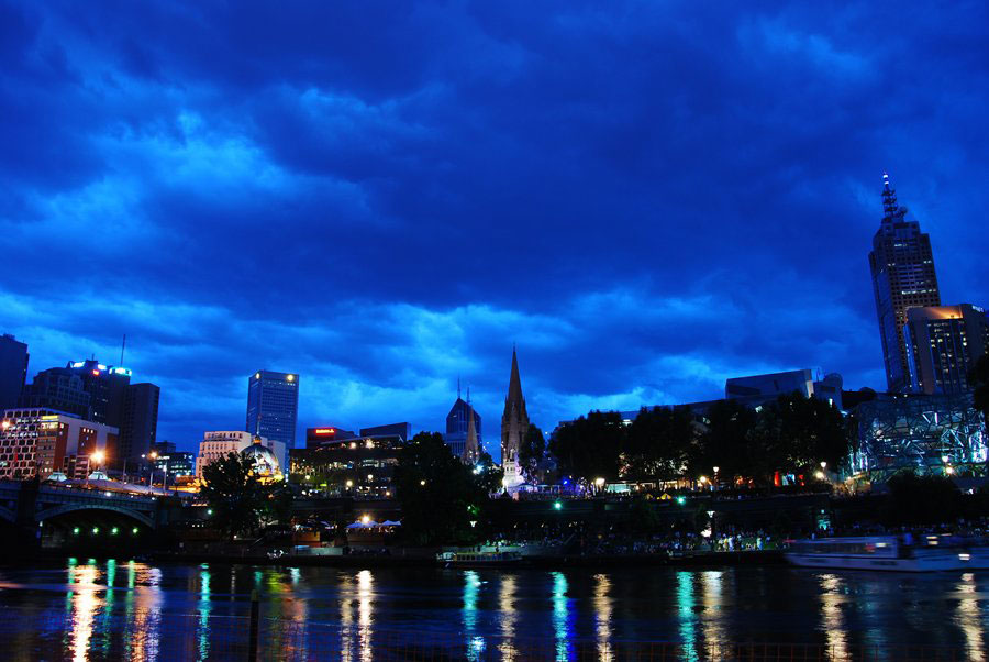 ค่ำแวะมากินข้าแถวแม่ริมแม่น้ำ YARRA  

 [q]สวัสดีครับน้าบังตั๊ก ขอบคุณที่ติดตามชมครับ[/q]

 [q]ส