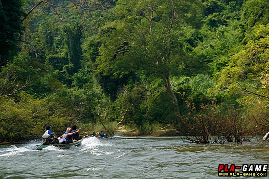 จนเราได้ยินเสียงเรือลำหน้าเงียบลง โดยไม่ทราบสาเหตุ