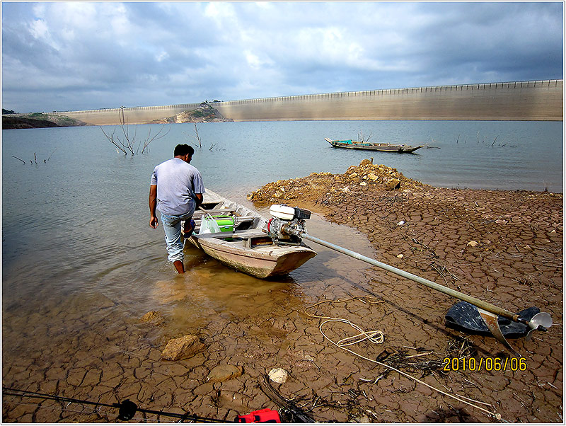 ไต๋โกถึงเรือก็จัดการหันหัวเรือกลับมารับ :laughing: :laughing: