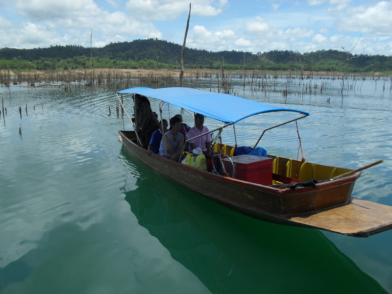 เรือมารับแล้วครับ :cool: :cool: :cool: :cool: