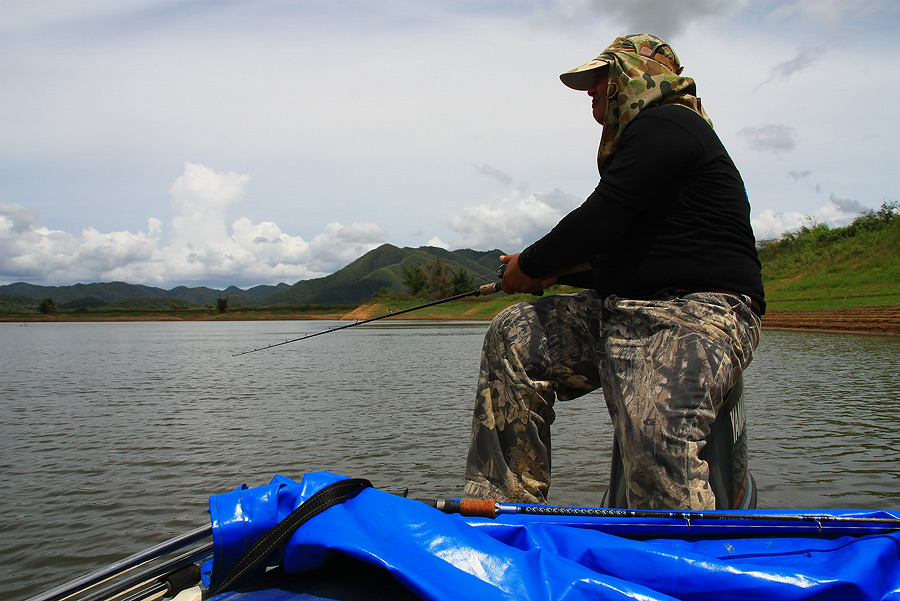 ทั้งน้าใหญ่ ป๋าอ๊อด พงเต๊บมาด...และเพื่อนสมาชิกเรือลำอื่น ๆ....
ไม่มีโดนกัดกันเลยซักกะเชี๊ยะ

ป๊า