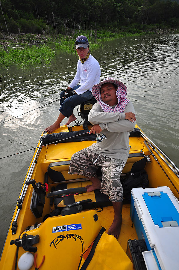 อ้าว....น้ามาดไม่ตีเบ็ดเหรอคร๊าบบบ.............. :ohh:
โอ๊ย....ปลากัดง่ายๆแบบนี้ไม่ต้องใจร้อนคร๊าบน