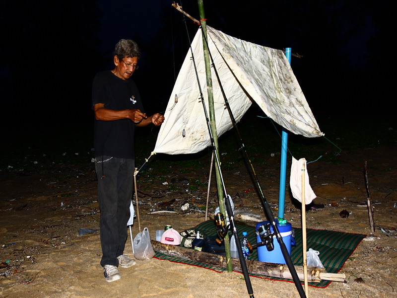  [b]กระจายกันอยู่ทั่วหาดอันยาวเหยียด สุดลูกหูลูกตา[/b]