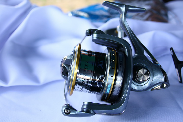  [b]ตัวท๊อปของรอกเซริ์ฟ Shimano [/b]