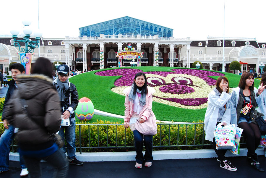 Tokyo Disneyland  ตั้งอยู่ที่เมื่อง Chiba  ไม่ห่างจากที่ผมทำงานนัก..ทุกครั้งที่นั่งรถไฟเข้าไปที่โตเก