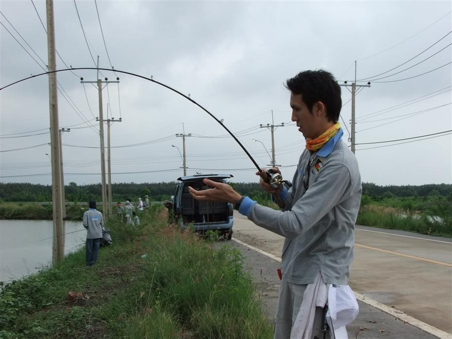 ซ้ายนิด ขวาหน่อย อุ๊ย โง๊งเลยอ่ะ  :umh: :umh: :umh: :umh: :umh: :umh: :umh: :umh: