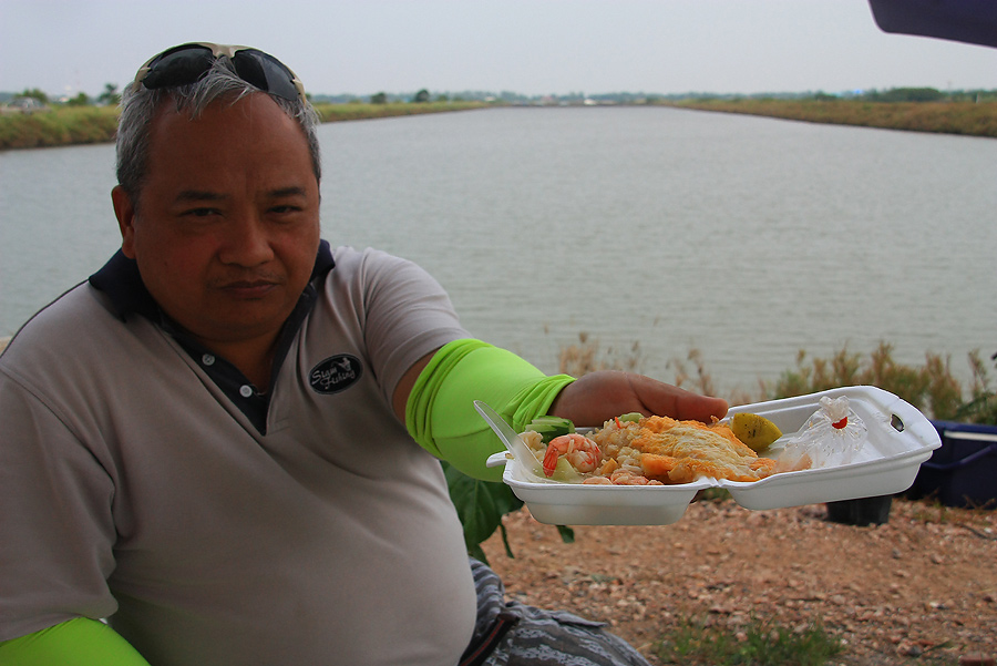 ในตอนเที่ยงๆ ข้าวผัดกุ้งไข่ดาว...มาช่วยให้น้าใหญ่ ขจัดความหิวไปได้หมดสิ้นเล้ยยย 
:grin: :grin: :gri