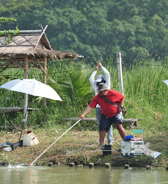 อัดปลาเร็วฯสิยะอีนางบอยปลามันจะได้เขาสวิงเร็วฯผิวฉันดำหมดแล้ว