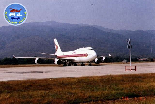 747-400 ไม่ทราบทะเบียนครับ มาจากกรุงเทพ ภาพที่เชียงใหม่ 

ภาพนี้ถ่ายไว้นานแล้วครับ