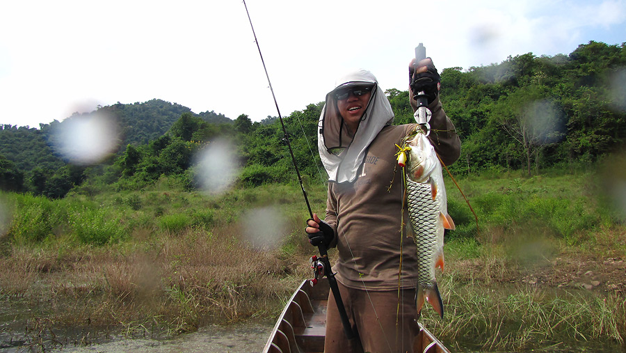 
    ตัวนี้ 2kg. แน่นอน ตามกริปเปอร์เลยครับ    อย่างหล่อ จัดไป............. :cool: :cool: :cool: