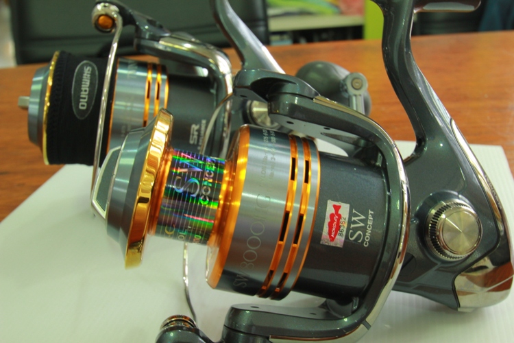 คู่หู Duo คู่ต่อปายเป็น Shimano Twinpower SW 8000 HG
คู่นี้เป็น HG ทั้ง 2 ตัวครับ  Japan Model....
