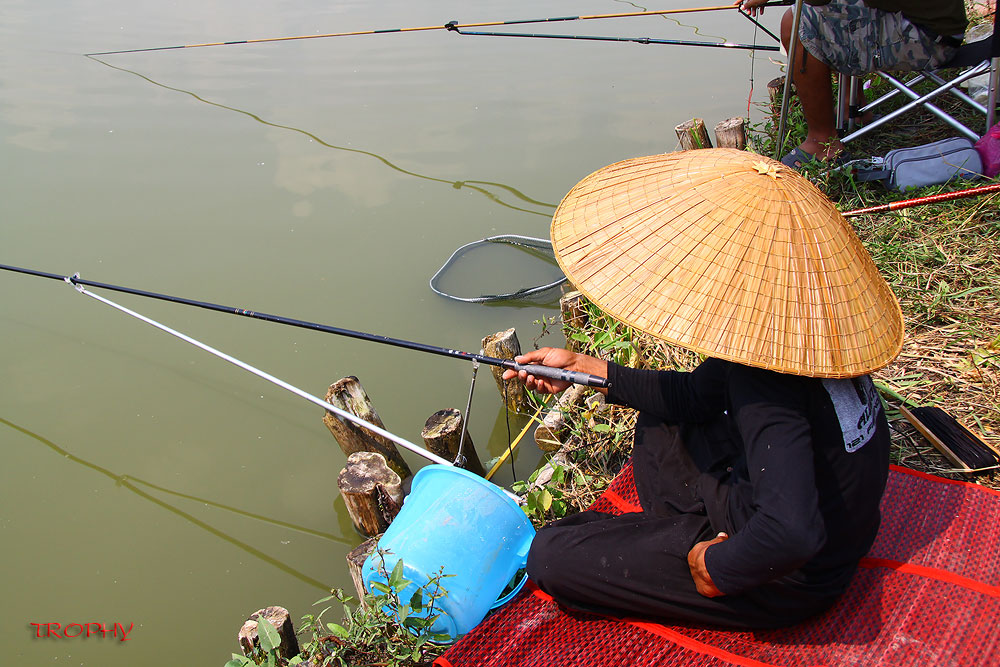 น้าวิ กับหมวกที่โดนใจกรรมการสุดๆ ไม่ต้องเท่ห์ ไม่ต้องโปร ก็ตกหลิวได้เหมือนกัน :smile: