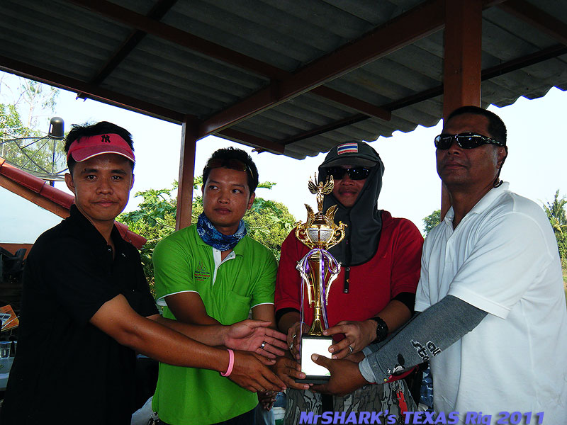 รางวัลรองชนะเลิศอันดับ1ปลาช่อนรวมบุคคลจำนวนสูงสุด   ได้แก่   น้า แดง ทีม D.m.g  Txeas  Rig

ผมขอเช