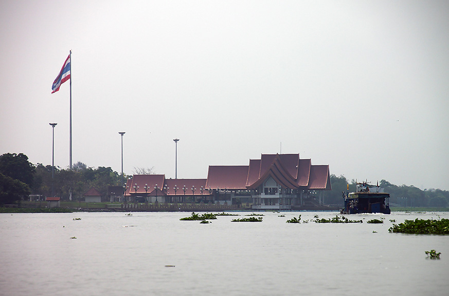 บรรยากาศ แม่น้ำเจ้าพระยาครับ สมความตั้งใจจริงๆสวยงามมาก คิดไม่ผิดที่  [b]ตั้งใจมานั่งเรือชมแม่น้ำสาย