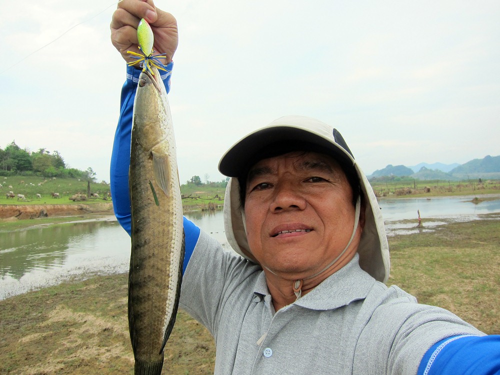 โอ้ววว.....ถ่ายเองเลยคร๊าบบบ...........เพราะผมไปตีอยู่อีกฟาก... :smile: :smile: :smile: :smile: