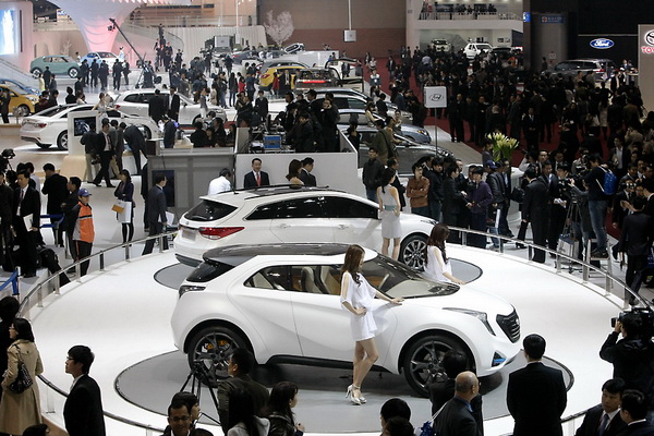 Seoul Motor Show 2011 ไฮไลท์รถสวยๆ ในงานที่ประเทศเกาหลี