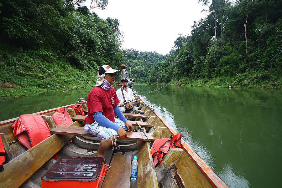 ผมเรือลำใหญ่สุด เรือใหญ่ปลาต้องใหญ่ :laughing: :laughing: