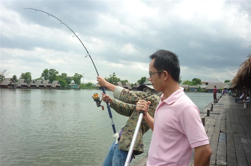 มันวิ่งไปทางเวิ้งมุมบ้านตะเพียนทอง สุดท้ายปลาหลุดใหญ่เสมอครับ  :laughing: