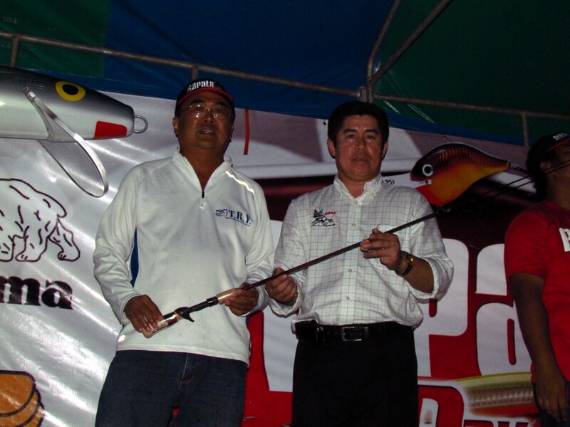 พี่เล็ก ที่ไปด้วยกัน ก็ยังได้โชค กับคัน RAPALA ด้ามปืน  :grin: