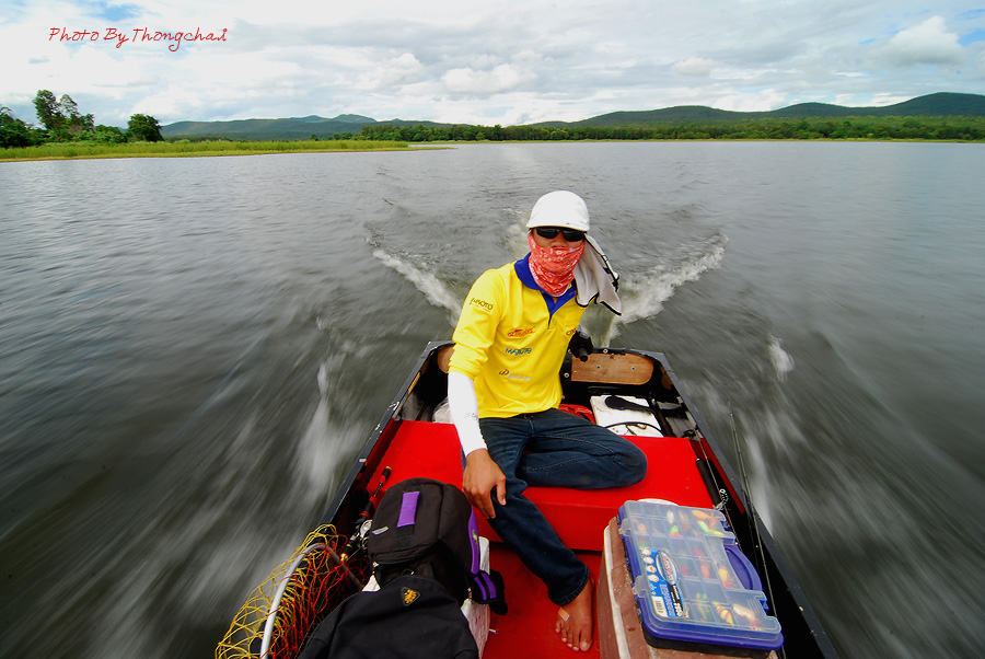 ถ่ายแต่รูปคนอื่น ลืมถ่าย พขร. ของผม แนะนำตัวหน่อย น้องดิษฐ์ ครับ ฝีมือไม่เบาคนนี้


ทริปแรกเลยครั