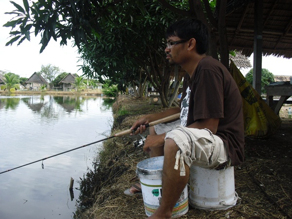 น้าฟืนรีบมุ่งมั่นตามหาน้องนิลครับ