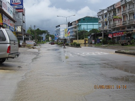 ให้ตายสิ วันนี้ทำไมฝนมาดีจัง