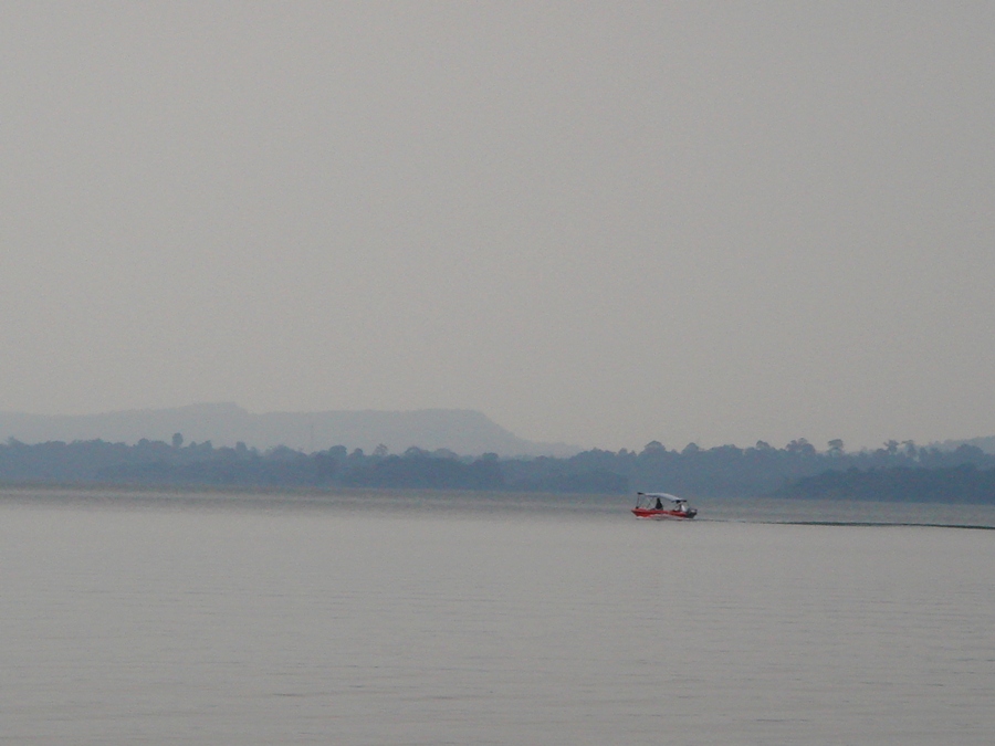 สวัสดีน้าท่านนี้ด้วยนะครับ...ขอทักทายผ่านเวปเลยนะครับ..

.เรือน้าเค้าสวยจริงๆ...เห็นแล้วอยากถูกหวย