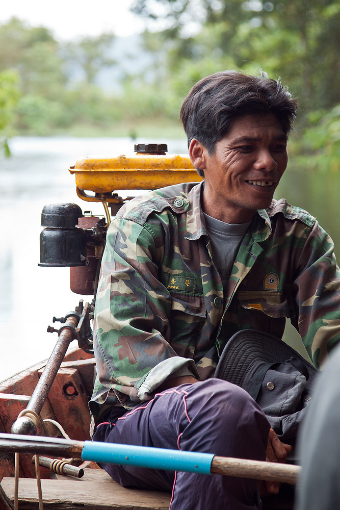 ต้องบอกเลยว่าใต๋คนนี้ ผมลงเรือด้วยแล้วมีความสุขจริงๆ  :cheer: