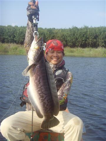 ขอบคุณทุกๆท่านครับ เราชาว siamfishing อยู่แล้วรู้จักกันทุกคน :cheer:แม้จะไม่เคยเห็นหน้าหรืออะไรก็ตาม