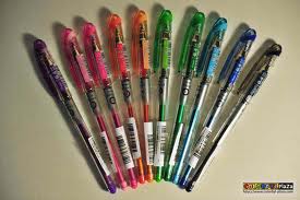 ส่วนสี เดิมผมจะใช้ ดินสอสีเขียน วาดเอา  ตอนนี้จะเปลื่ยนเป็น ปากกาเจล สีต่างๆ

(ไม่มีงบซื้อสเปรย์ ส