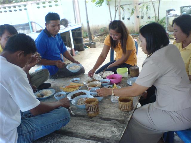 กินด้วยกันไหมครับ
เพื่อนๆผมชวนครับ
ขอขอบคุณทุกๆท่านที่เขาชมครับ
จะปีใหม่แล้วครับขอให้ทุกๆคนตกปลาอ