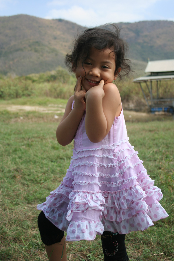 ลูกสาวน่ารัก ไม่ดื่อ ไม่ซน
และ ลูกชายคนสุดท้าย ขอให้สมหวังครับ
 :grin: