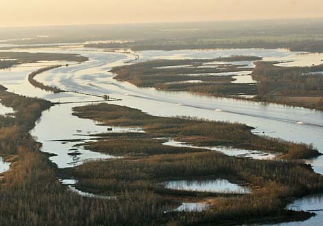 ที่นี่คือ "Red River" สนามแข่งขัน 2012 Bassmaster Classic!!!