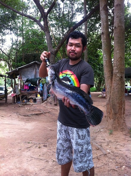 เอามาหล่อบนฝั่งหน่อย ในเรือถ่ายหงายท้องซะงั้น