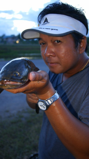 ภาพนี้ ถูกส่งมาจาก น้าปาการังเทียมคร้าบบบ.. :cool: :cool: :cool: :laughing: :laughing: :laughing: