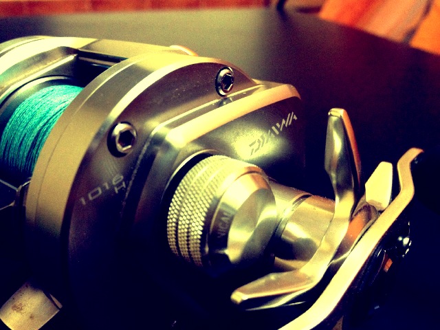 Daiwa Ryoga 1016H

- Gear Ratio : 6.3:1
- Max Drag : 5.0kg
- Weight : 255g

คิดว่าซื้อตัวนี้แล