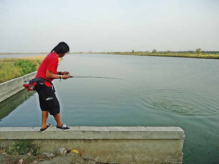 ....ตัวนี้ โดน minnow เจริ๊ค   :smile: :smile: :smile: