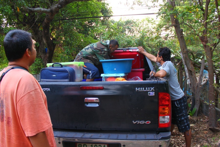 เดินทาง 800 กว่าโล มาถึงหน้าบ้านพ่อใหญ่ตอนเช้าของอีกวัน