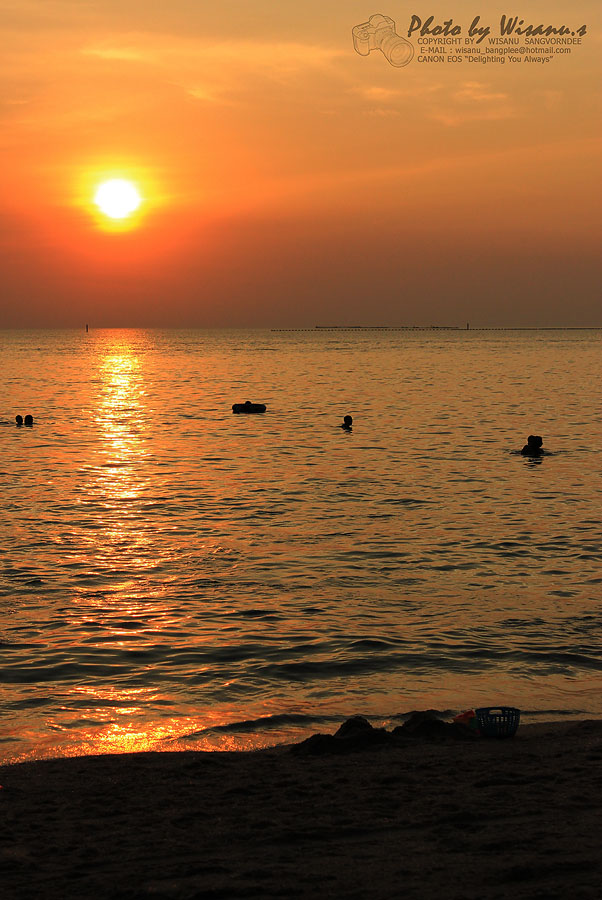 อันนี้สมัยหัดถ่ายภาพครับ ชายหาดบางแสน :grin: