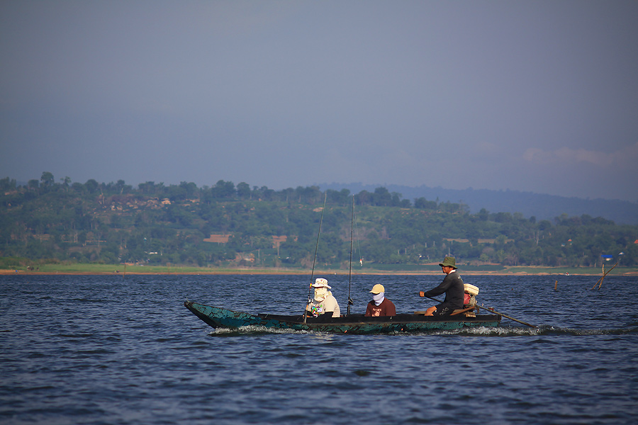  เพื่อนนักกีฬาที่ลงเรือชาวบ้านก็วิ่งกันมันส์ใช่เล่นหละครับ  ส่วนใหญ่แล้วนักกีฬาทุกๆท่านจะปิดหน้าปิดต