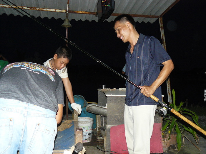 มาแก้แค้นปลาแจ๊คพอตโดยเฉพาะ พี่โจ เอเชีย ทีมงานบ่อพรหมมาสตร์ ลพบุรี...... :love: :cool: :cool: :chee