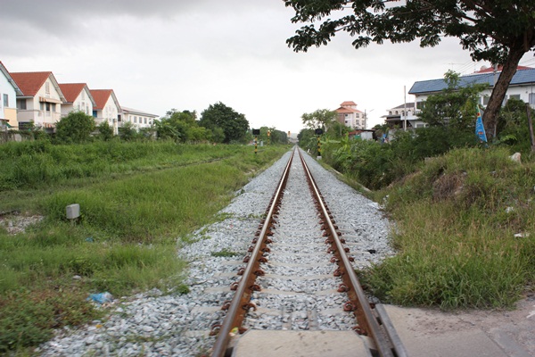 ทางรถไฟขากลับครับบบบ!!!! :love: :love: :love: