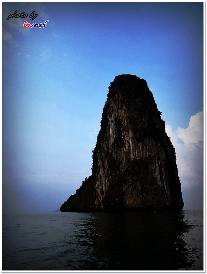  [b]เกาะเลามะ  

รูปลักษณ์...ในม่านแสง ณ เช้านี้  "สุขุม นุ่ม...ลึก"[/b] :love: :love: