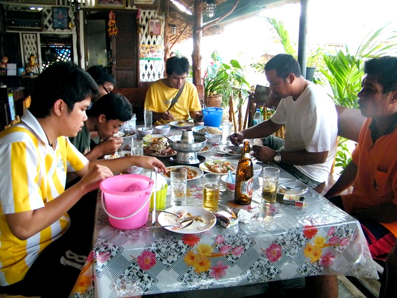  [b]ลากันด้วยภาพนี้ครับ...ขอบคุณฅนเรือ และเพื่อนร่วมแก๊งทุกคน กับความมันส์แบบ มึนๆ 5555  เอาเป็นว่าเ